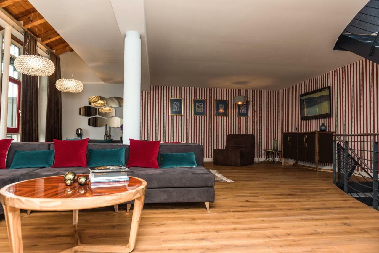 צוויקאו Luxus Stadthaus Am Dom מראה חיצוני תמונה